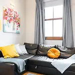 Location 2 Bedroom 2 Bathroom Fast Wifi Dom wakacyjny Dublin