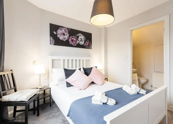 Location 2 Bedroom 2 Bathroom Fast Wifi 別荘 ダブリン