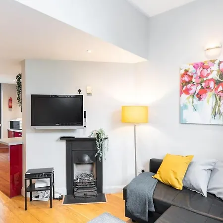 Location 2 Bedroom 2 Bathroom Fast Wifi Holiday home *