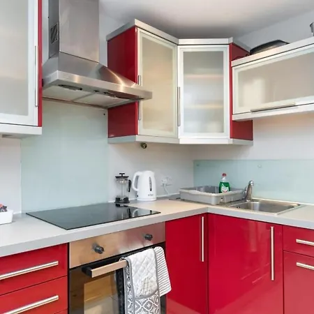 Location 2 Bedroom 2 Bathroom Fast Wifi Holiday home *