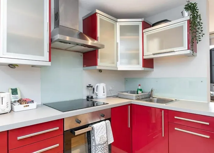 Location 2 Bedroom 2 Bathroom Fast Wifi Holiday home *